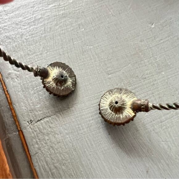 Sabika Like Cuff Bracelet - Picture 5 of 9